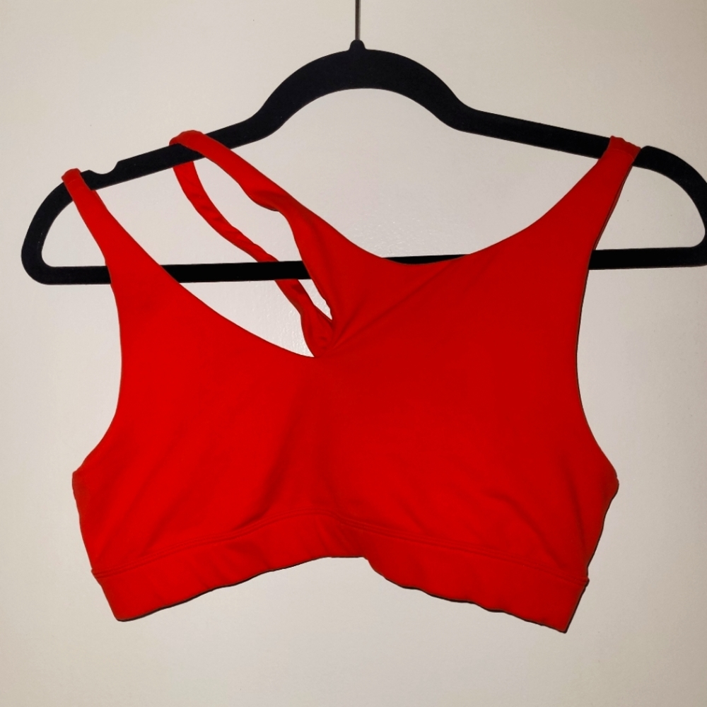Alo Yoga Peak Bra Red